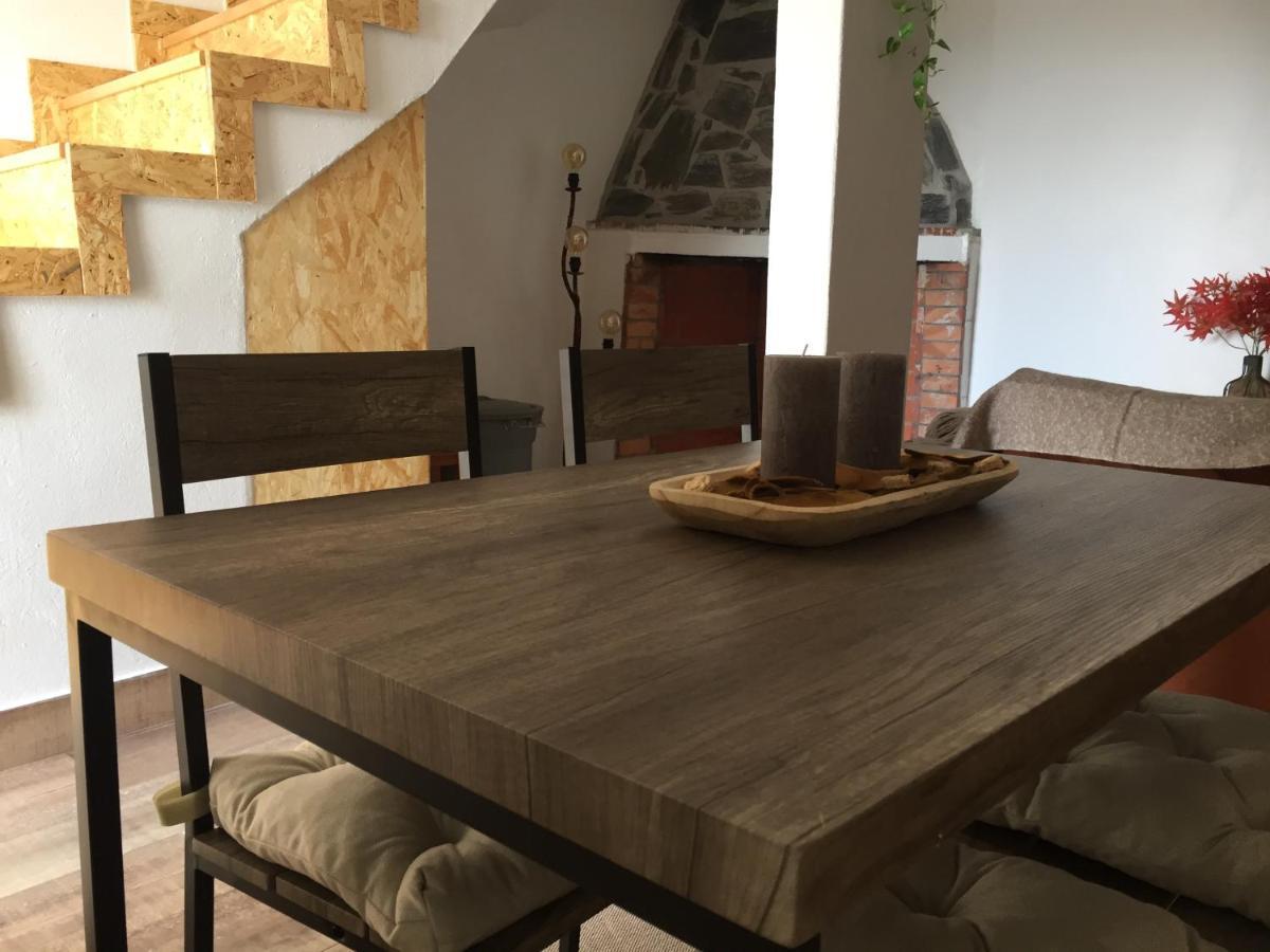 Holiday home Lambisco- Local